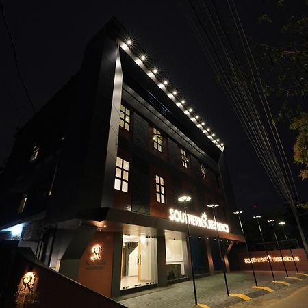 Southern Residency Kochi ภายนอก รูปภาพ