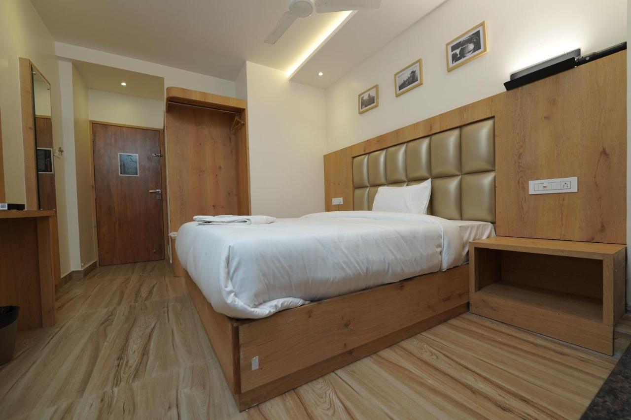 Southern Residency Kochi ภายนอก รูปภาพ